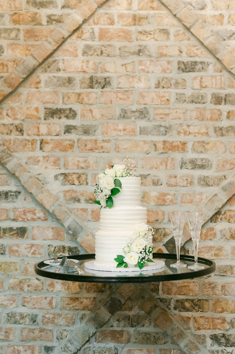 wedding cake by houston wedding photographer 