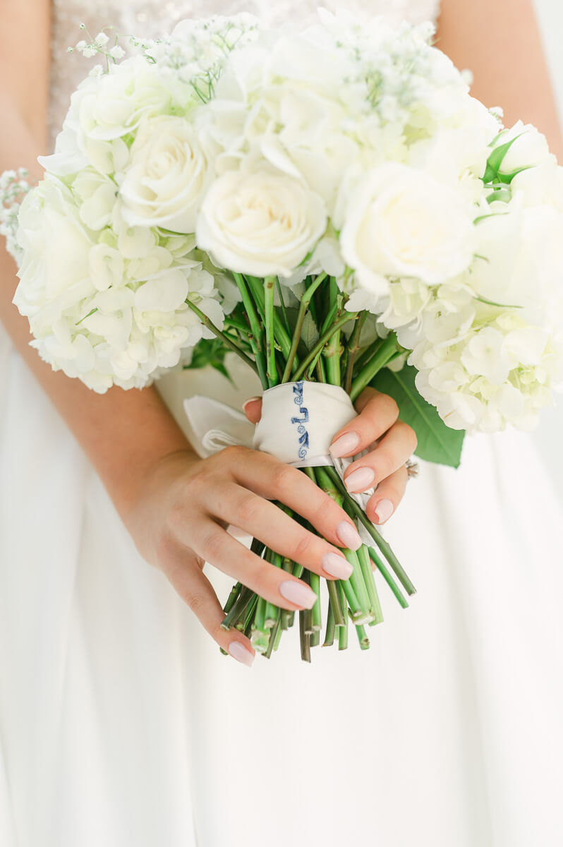 bride posing for Montgomery, Tx wedding photographer 