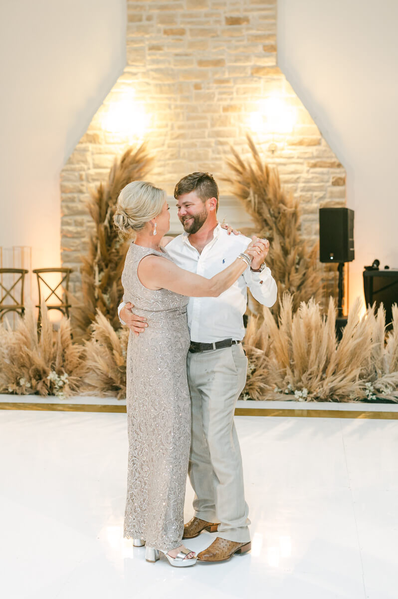 wedding reception photography in anahuac, tx