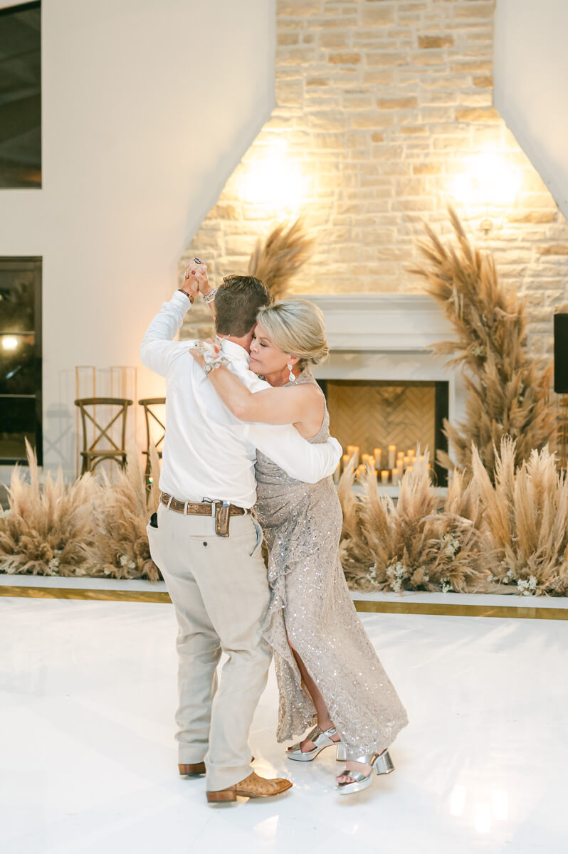 wedding reception photography in anahuac, tx