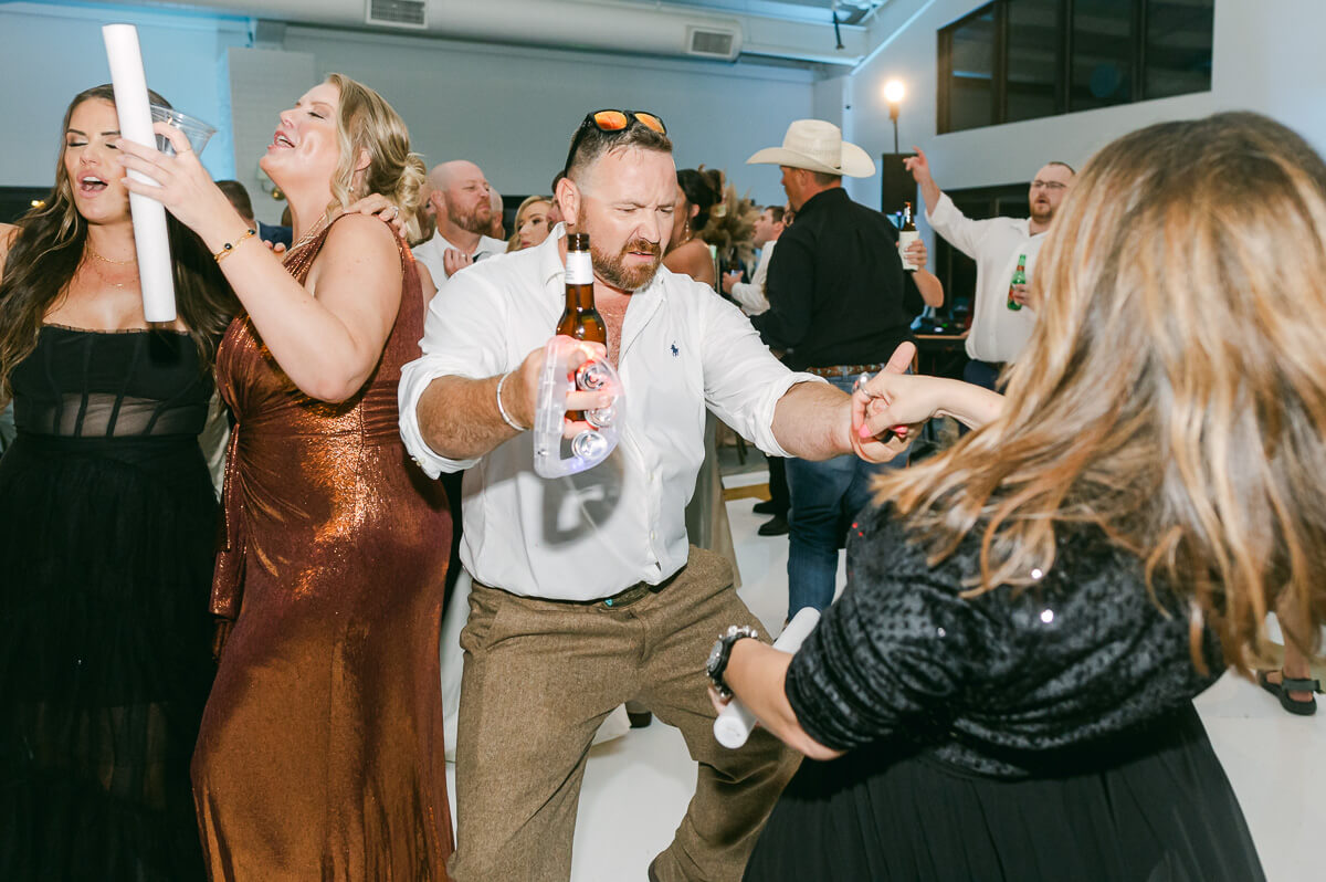 wedding reception photography in anahuac, tx