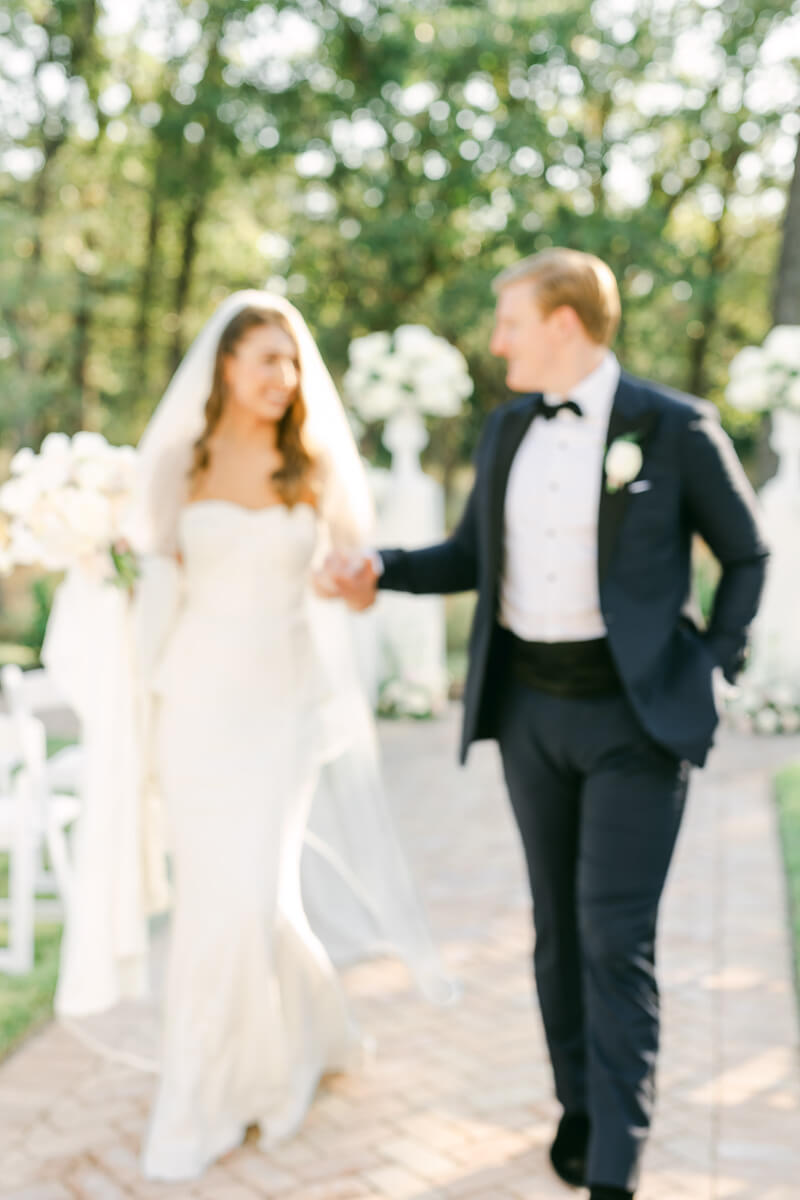 bride and groom at austin, tx wedding venue