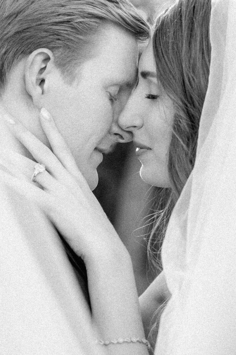 bride and groom at austin, tx wedding venue