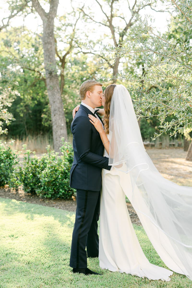 bride and groom at austin, tx wedding venue