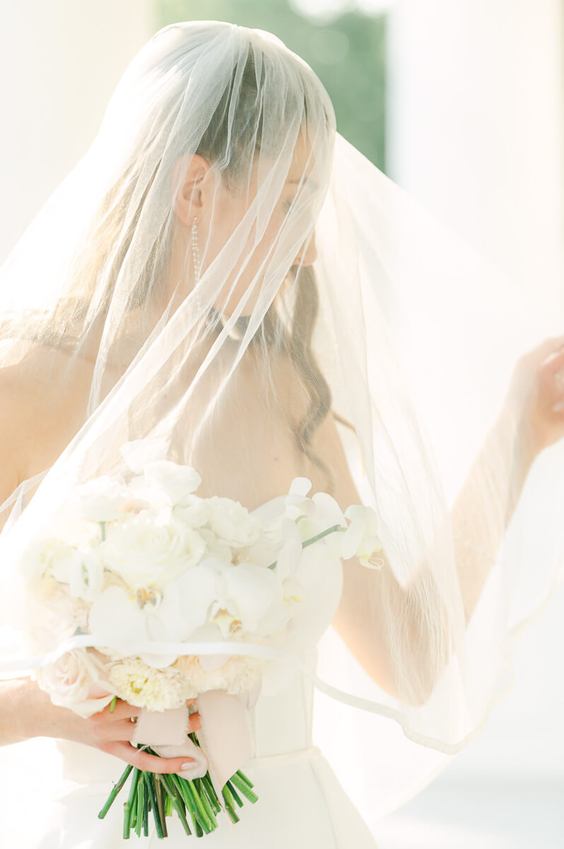 bride posing for houston, tx wedding photographer