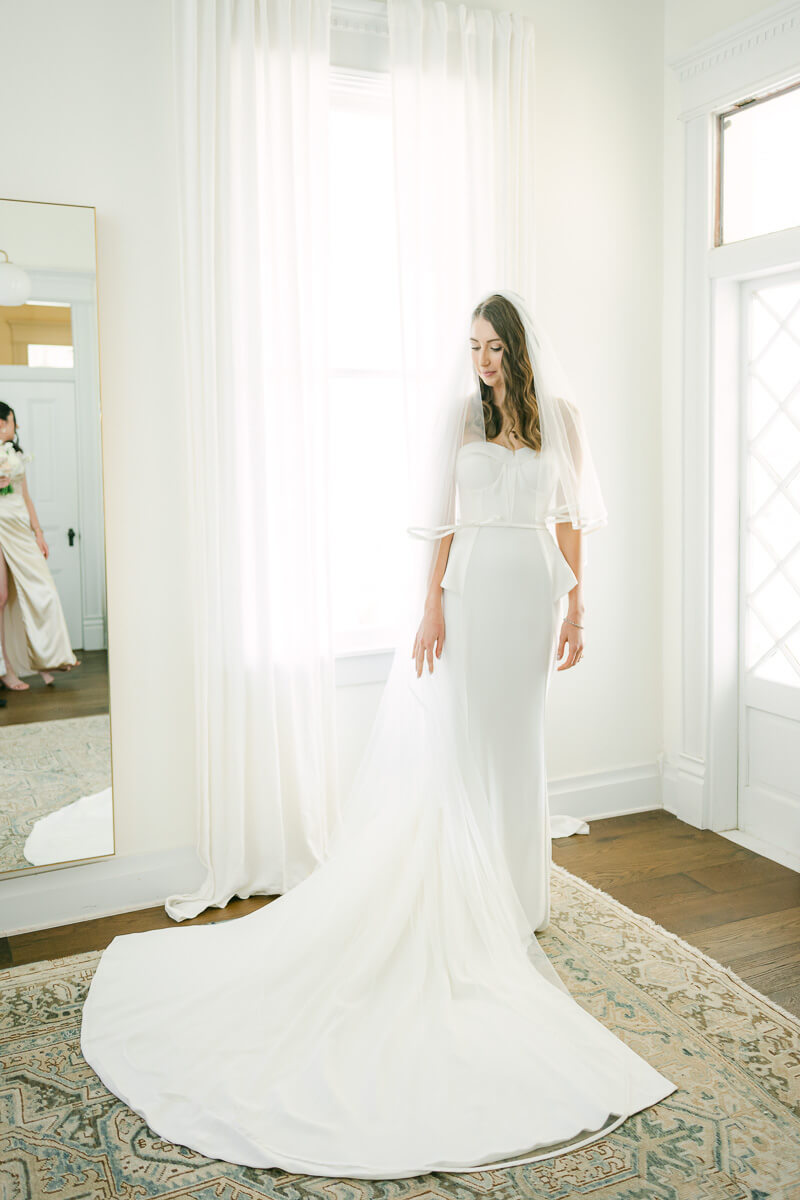 bride getting ready at the grand lady in austin, tx