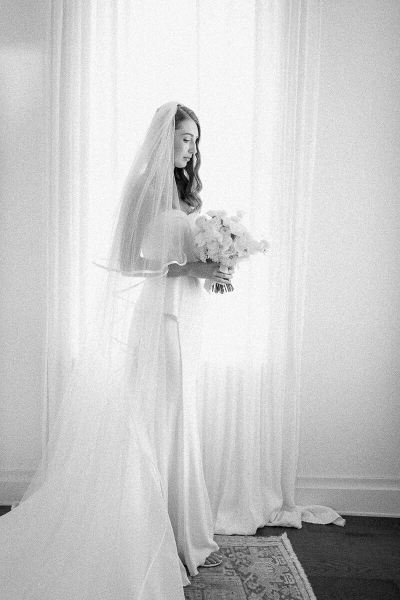 bride getting ready at the grand lady in austin, tx