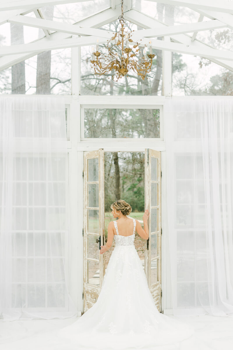 bridal photography session in Conroe, Texas