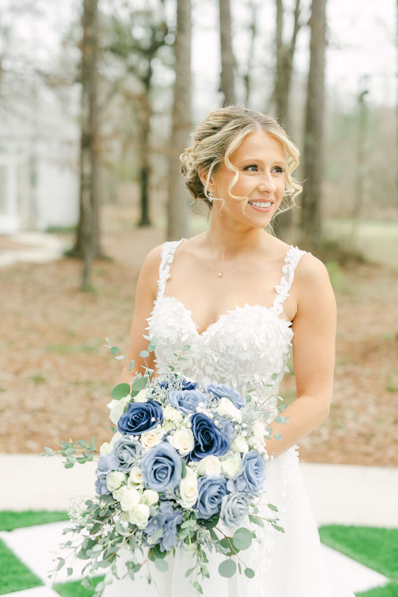 bride posing during Conroe, Texas bridal session
