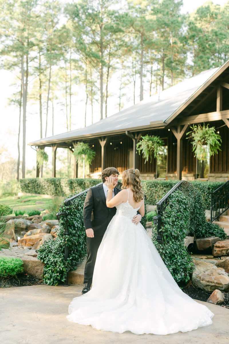 couple posing for houston wedding photographer 