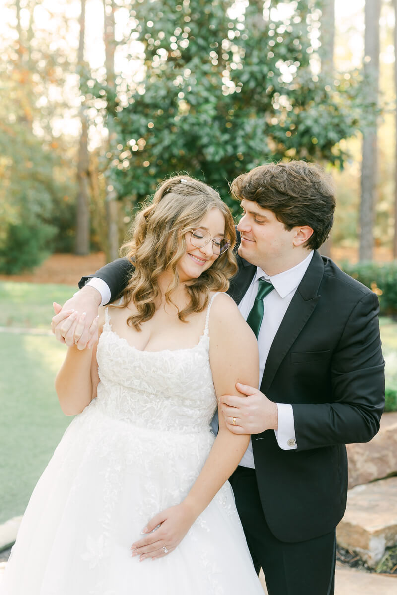 couple posing for houston wedding photographer 