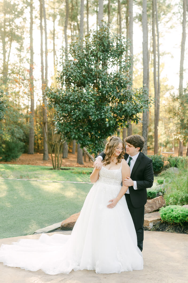 couple posing for houston wedding photographer 