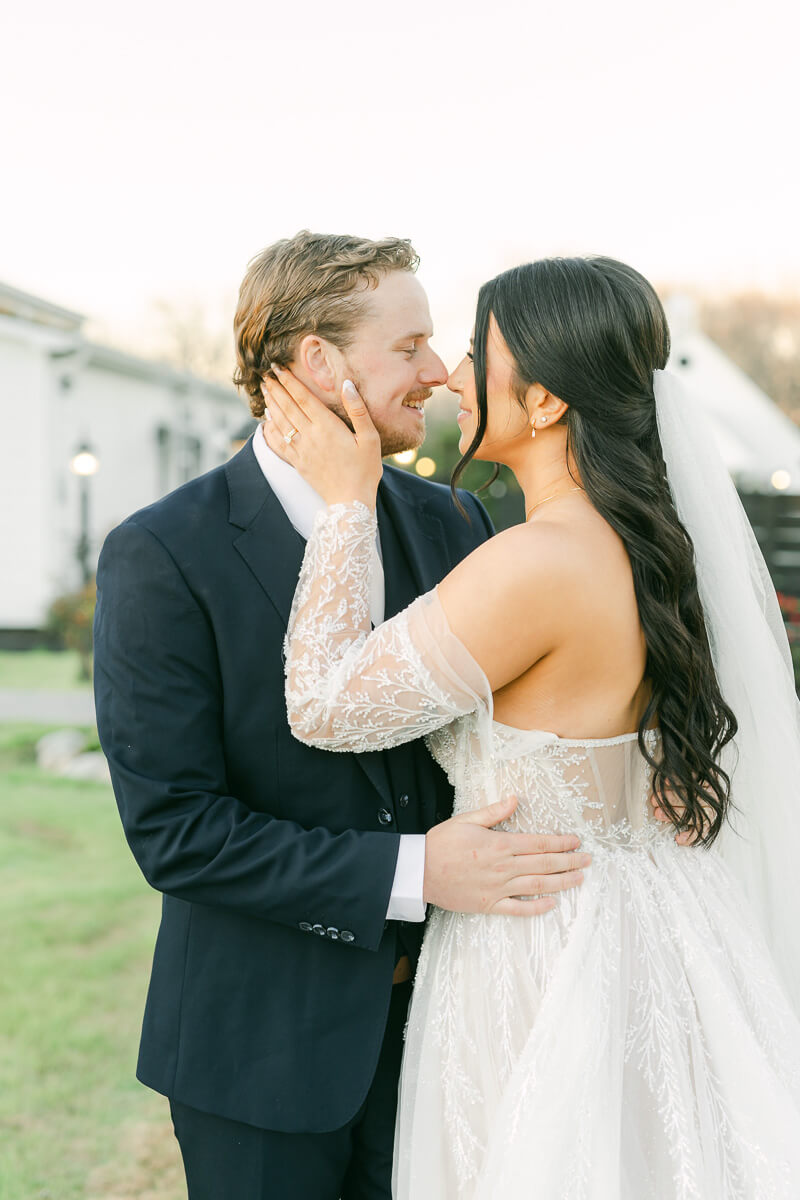 couple posing for houston wedding photographer