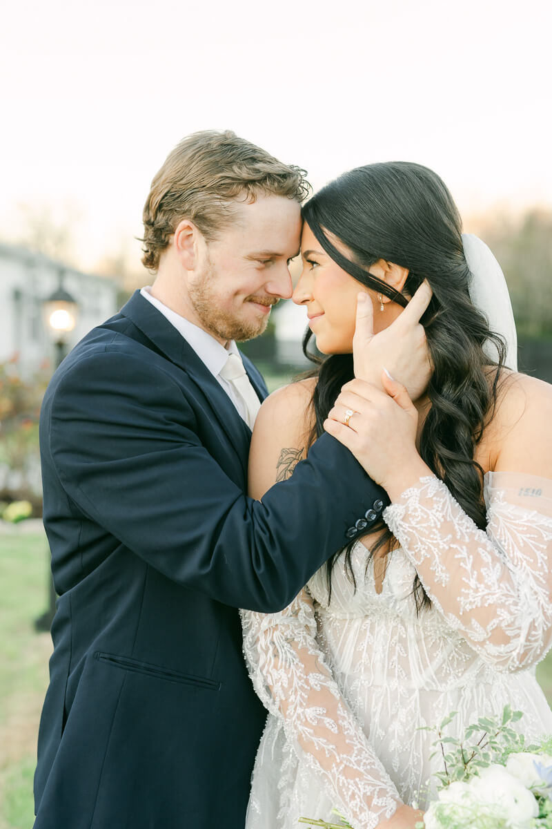 couple posing for houston wedding photographer