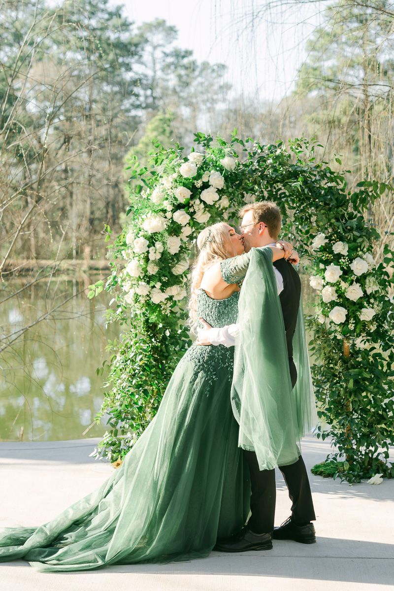 couple during wedding ceremony in Conroe, Tx