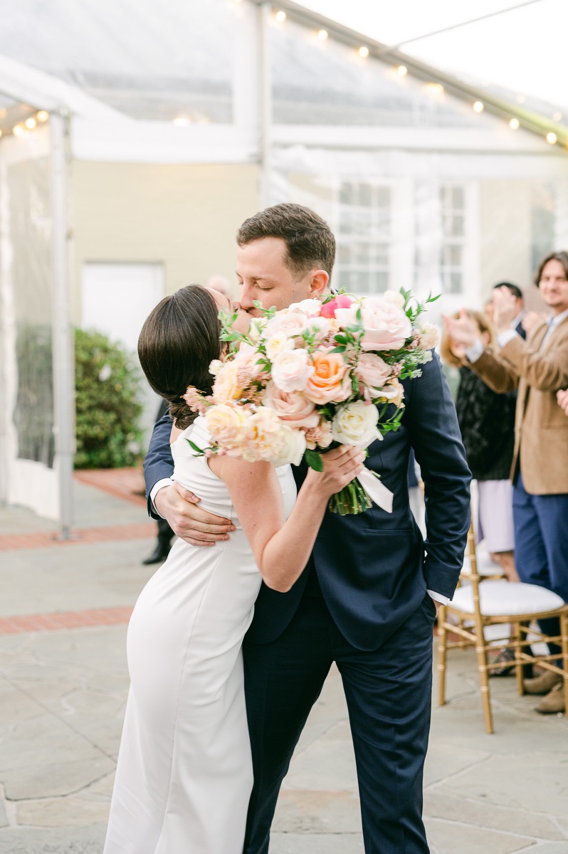 couple walking into reception at river oaks garden club