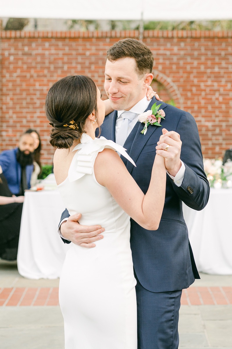 first dance at houston garden wedding