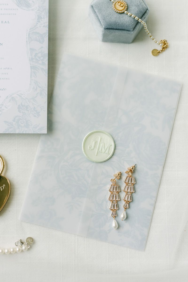 blue floral wedding details