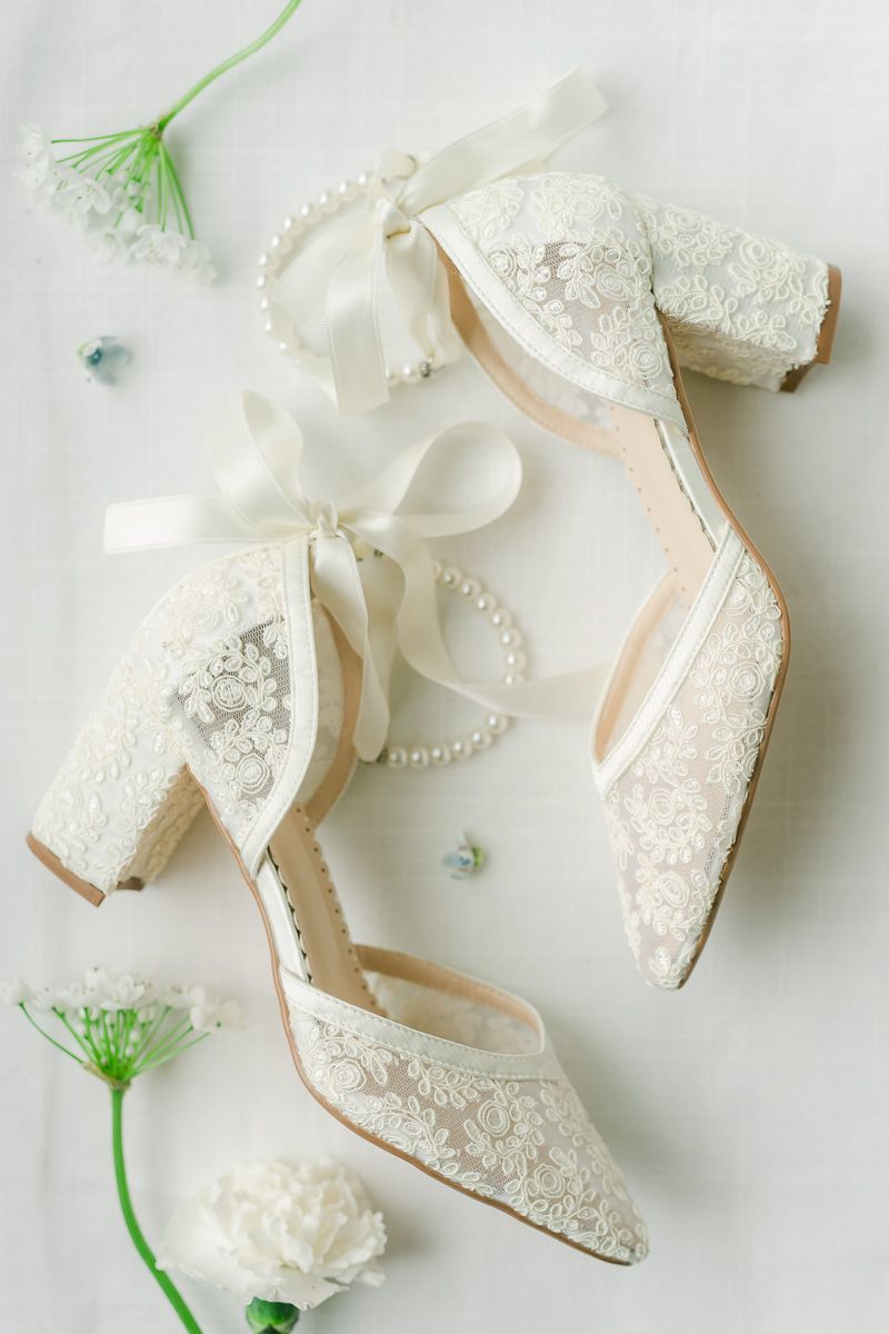 white lace wedding shoes