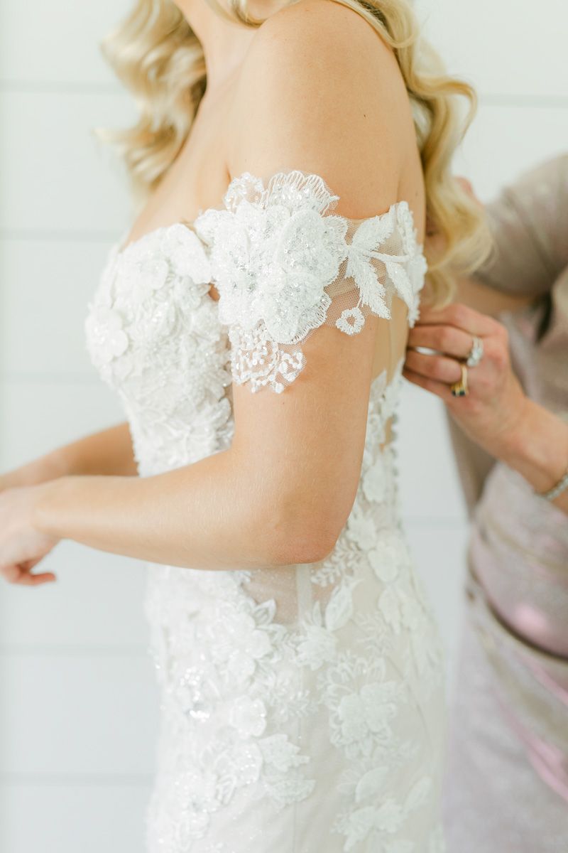 getting ready at The Farmhouse Texas wedding venue