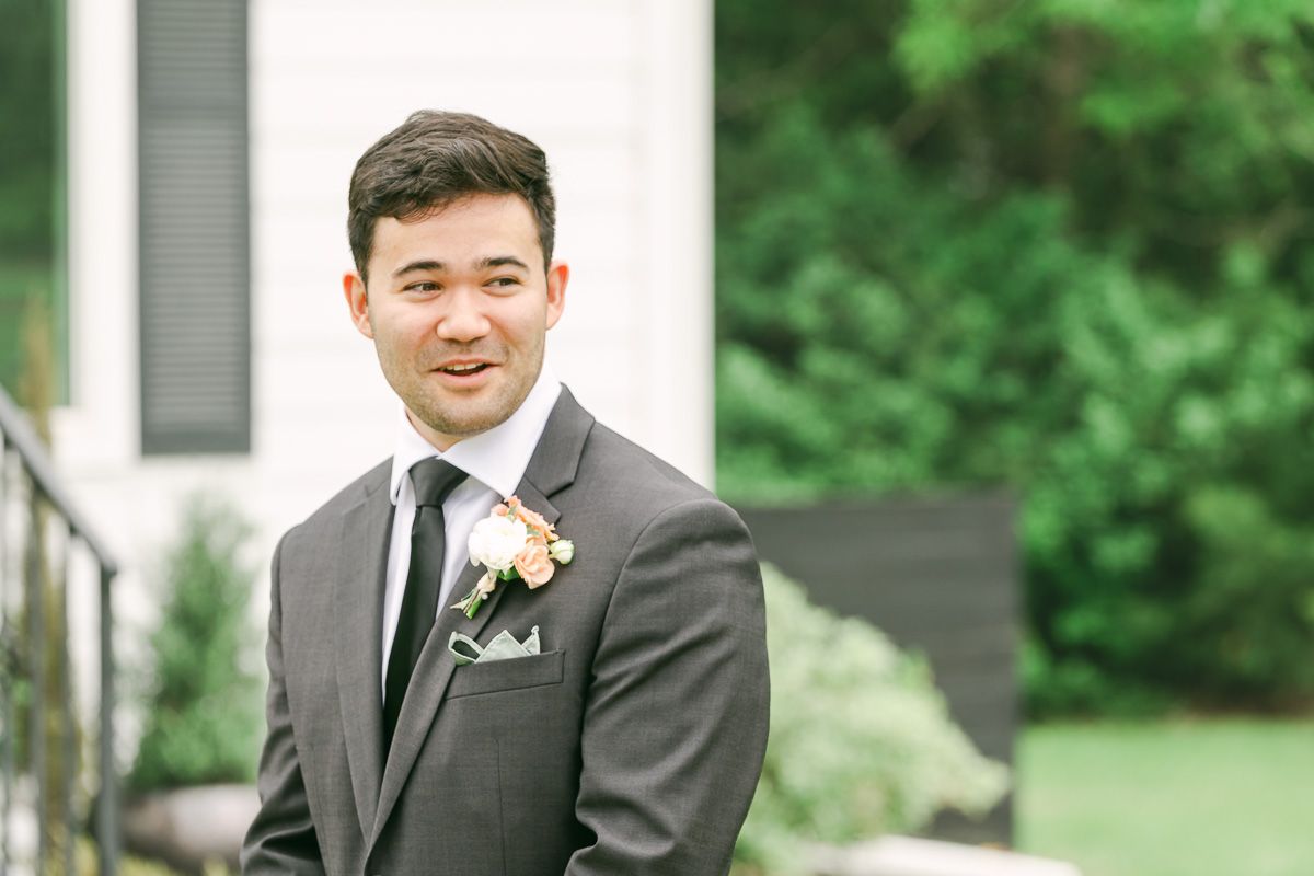 first look at wedding in Plantersville, Tx