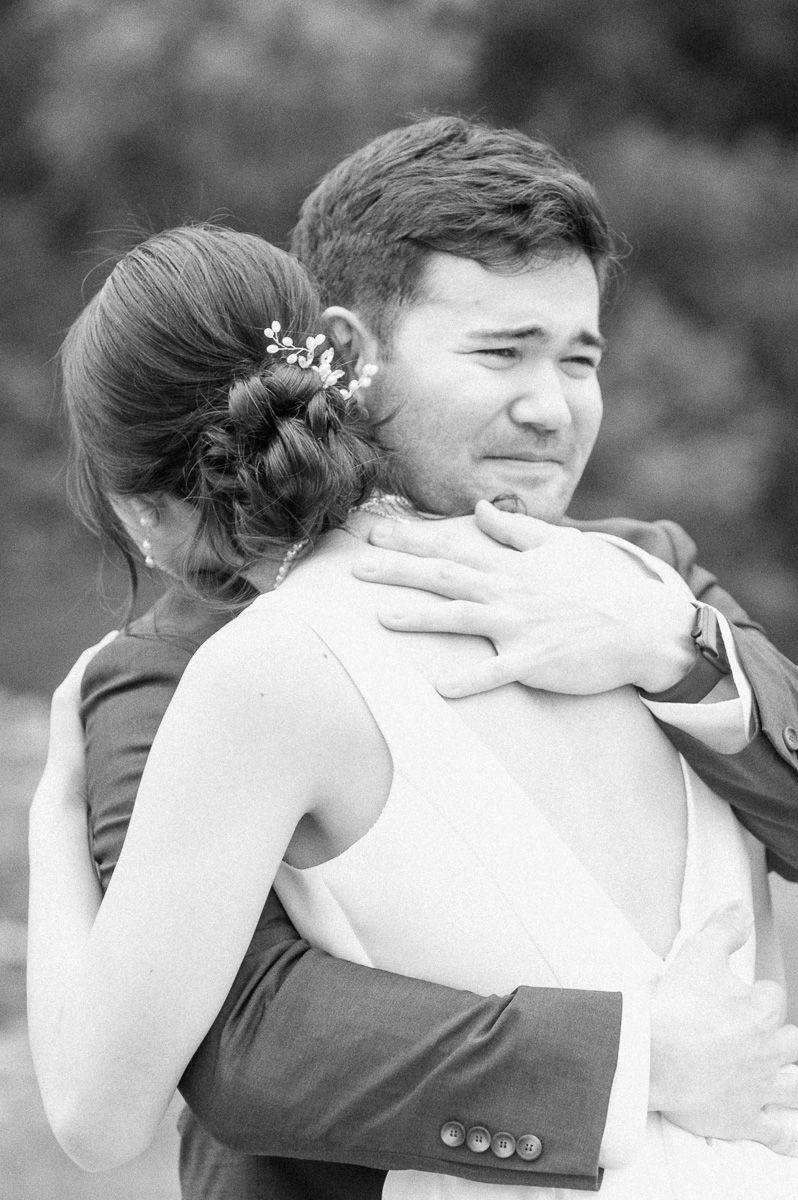 first look at wedding in Plantersville, Tx