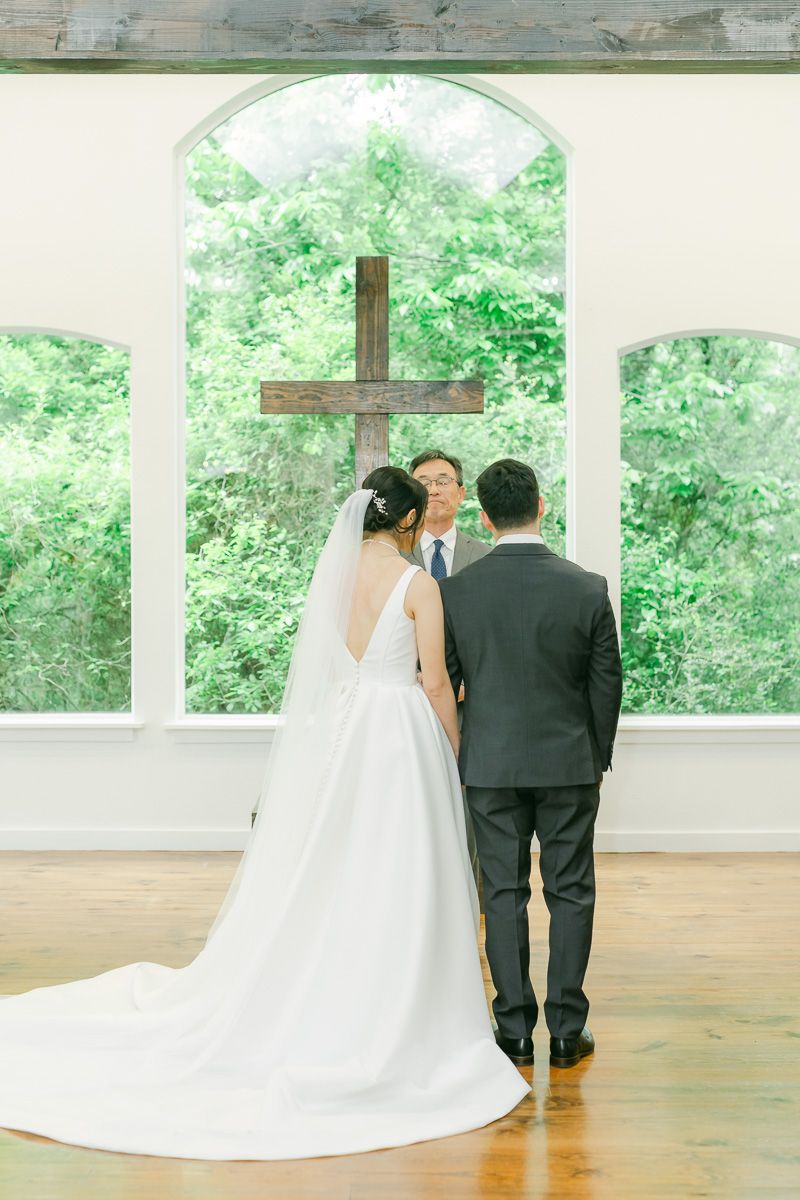 wedding ceremony in Plantersville, Texas 