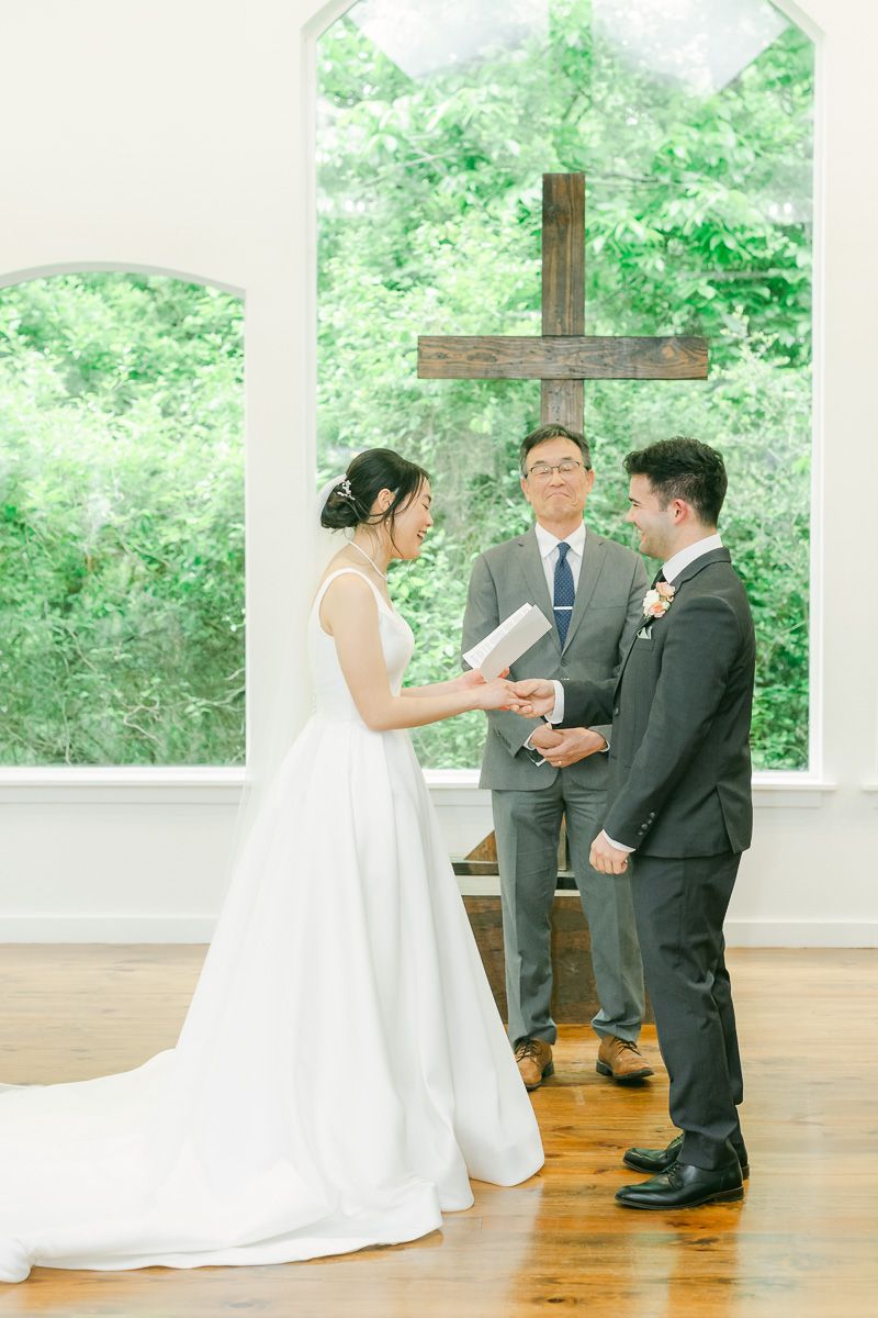 wedding ceremony in Plantersville, Texas 