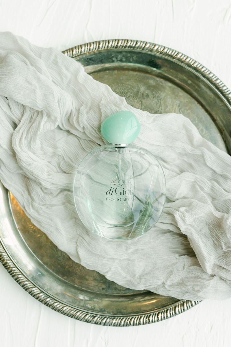 bride's perfume on wedding day