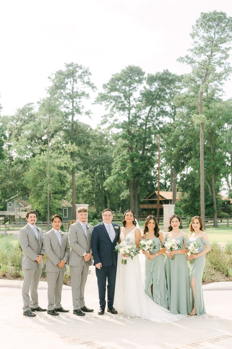 wedding party at wedding in Magnolia, Tx