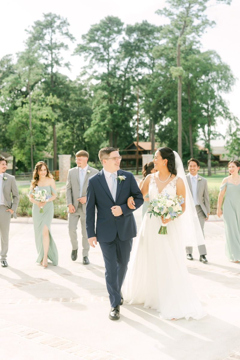 wedding party at wedding in Magnolia, Tx