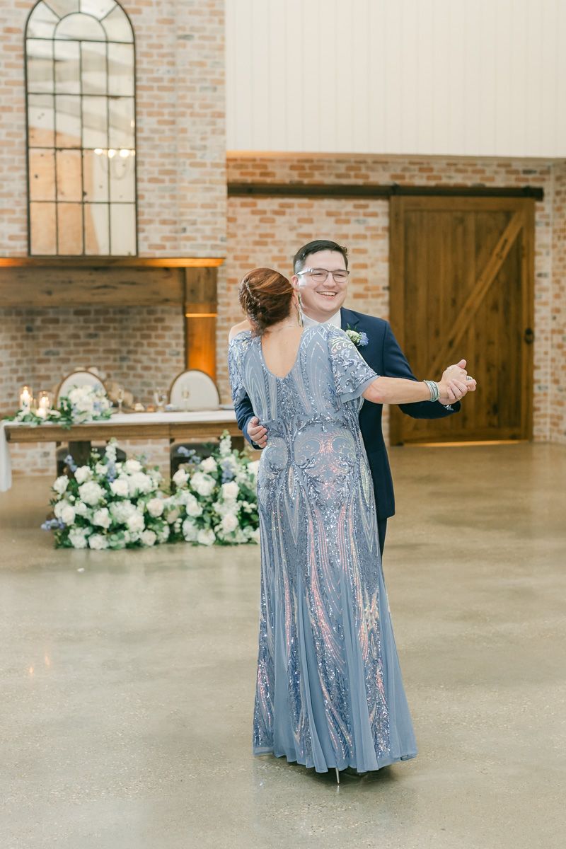 mother son dance at texas wedding reception