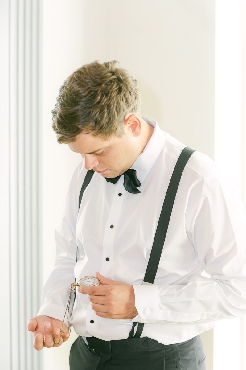 groom getting ready at Briscoe Manor