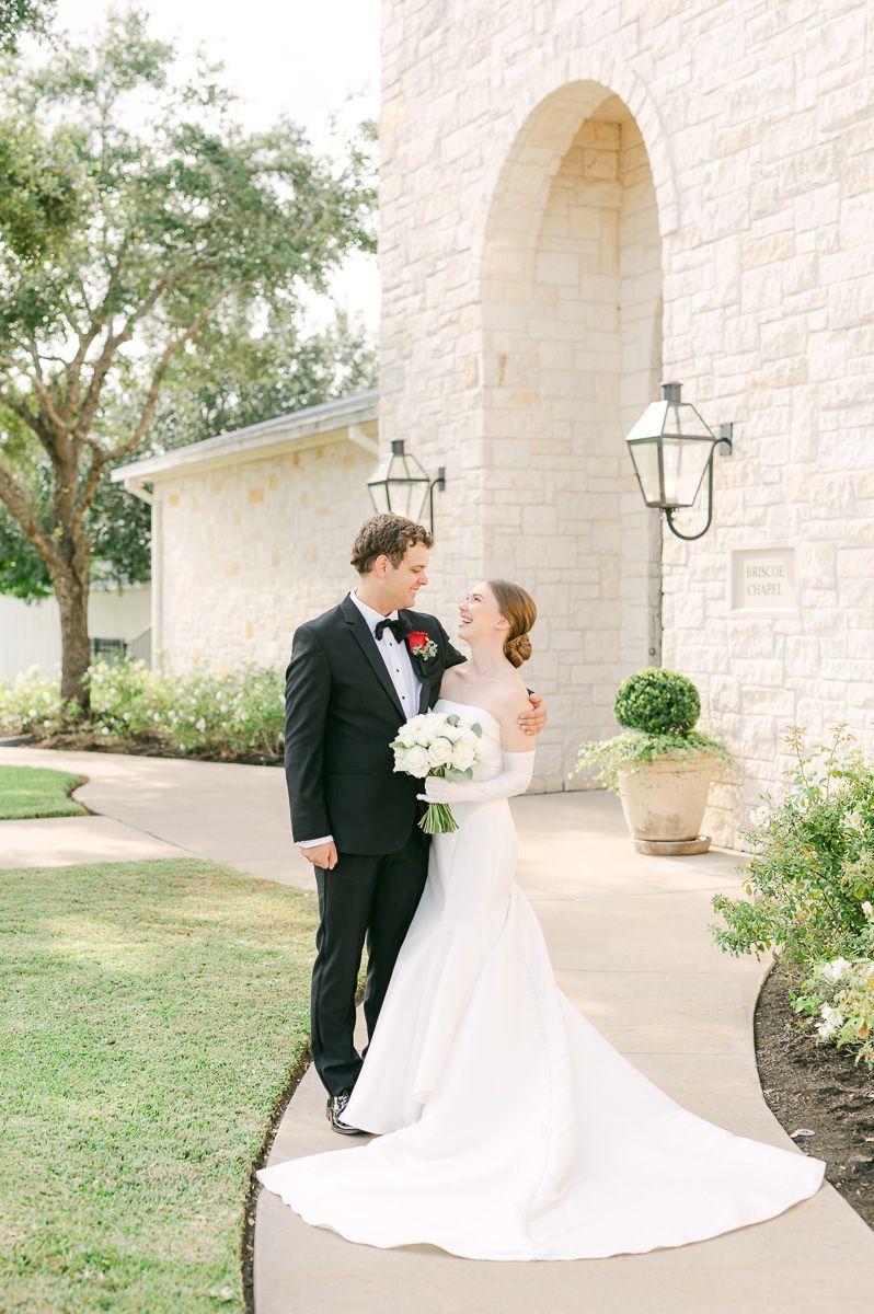 couple at their black tie wedding at Briscoe Manor