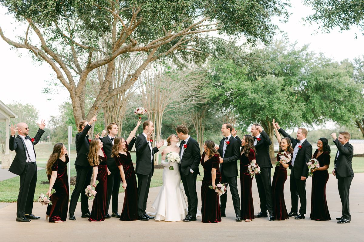 wedding party at wedding in Richmond, Tx