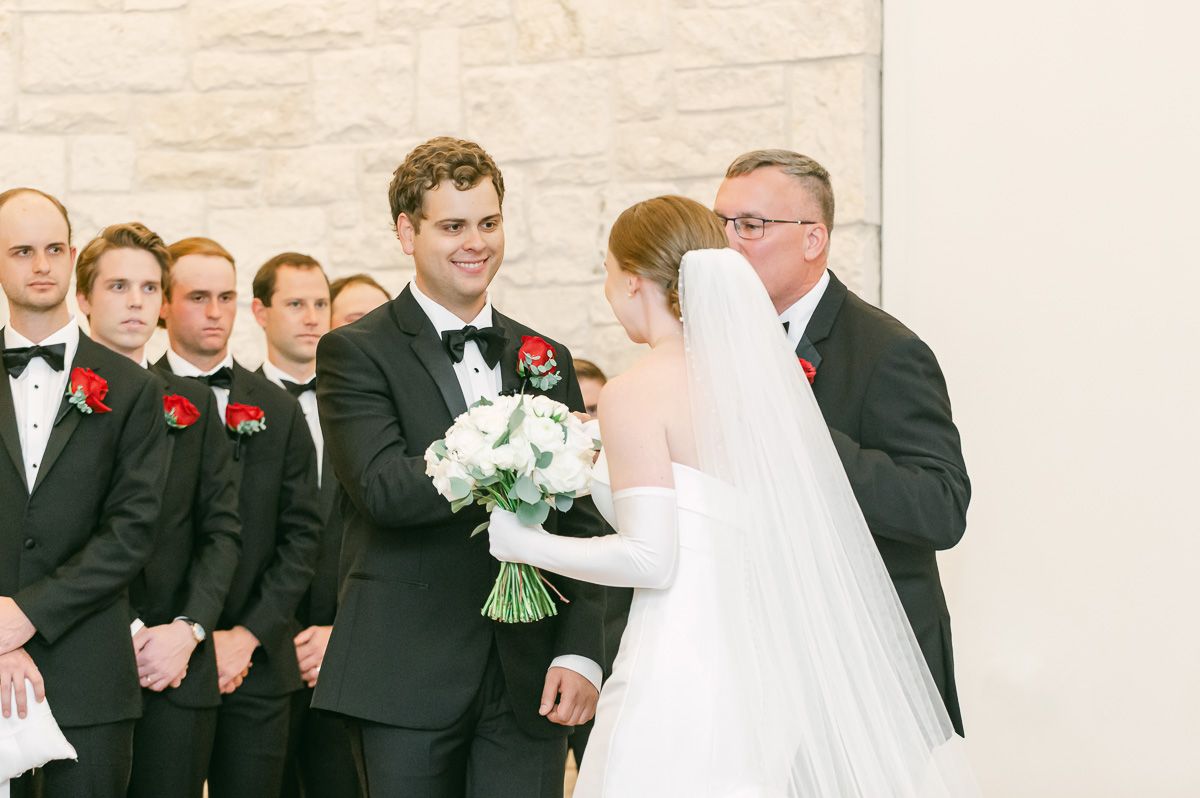 Briscoe Manor wedding ceremony