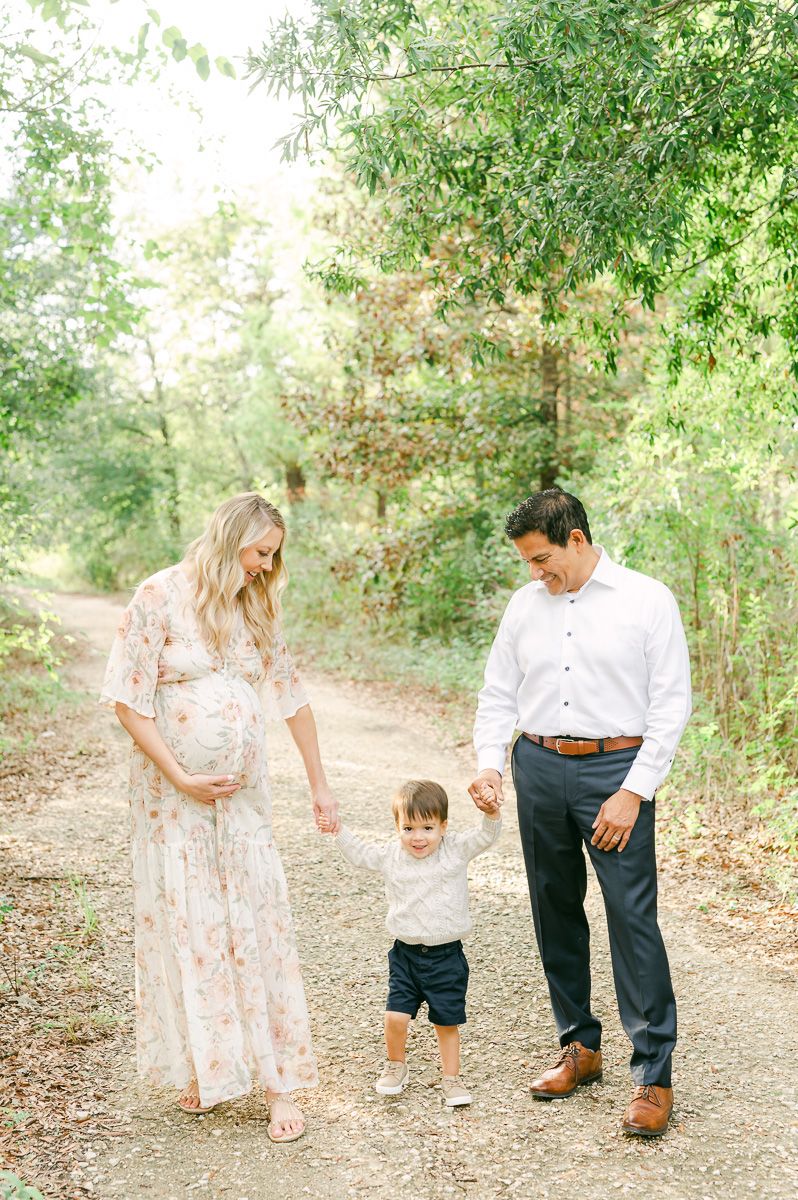 family walking during Houston spring mini session