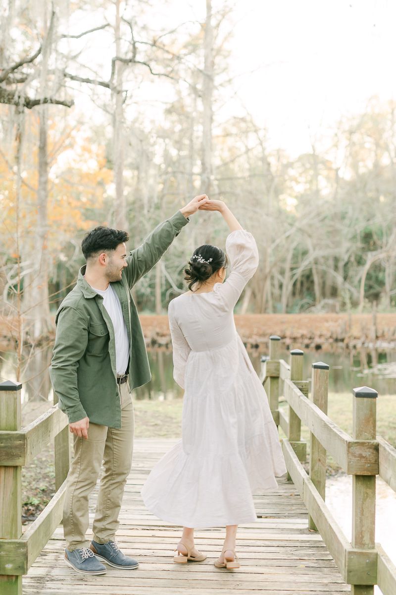 couple dancing at Houston engagement session