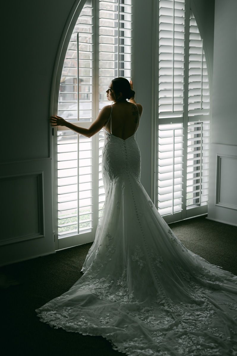 bride getting ready before wedding