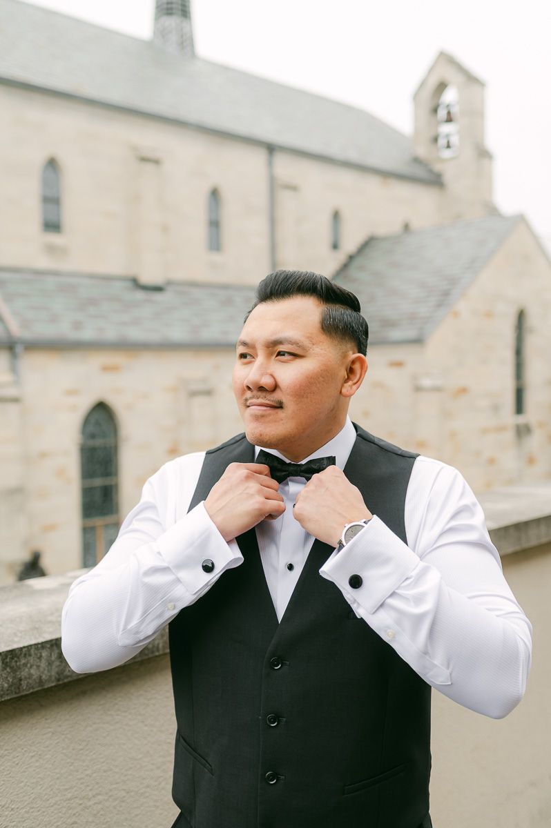 groom getting ready before wedding