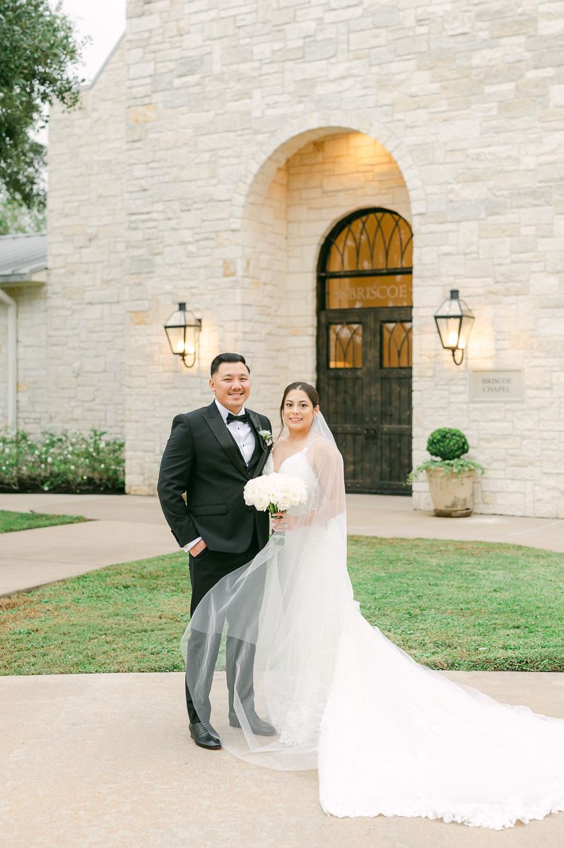 bride and groom at their fall wedding at Briscoe Manor